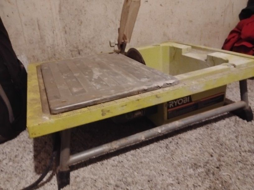 Ryobi Wet Tile Saw