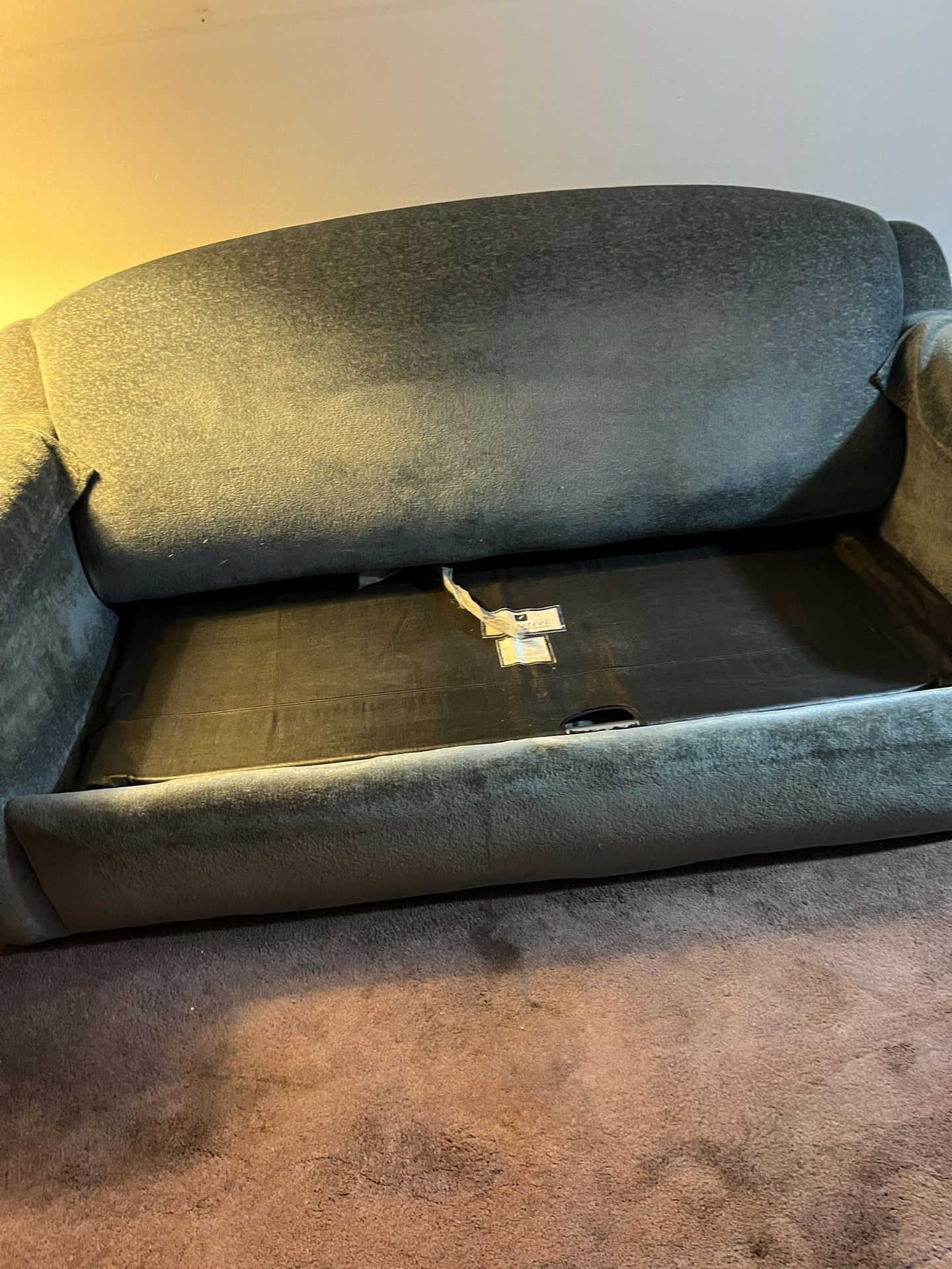 Large Hide A Bed Sofa for Sale in Covington, WA OfferUp