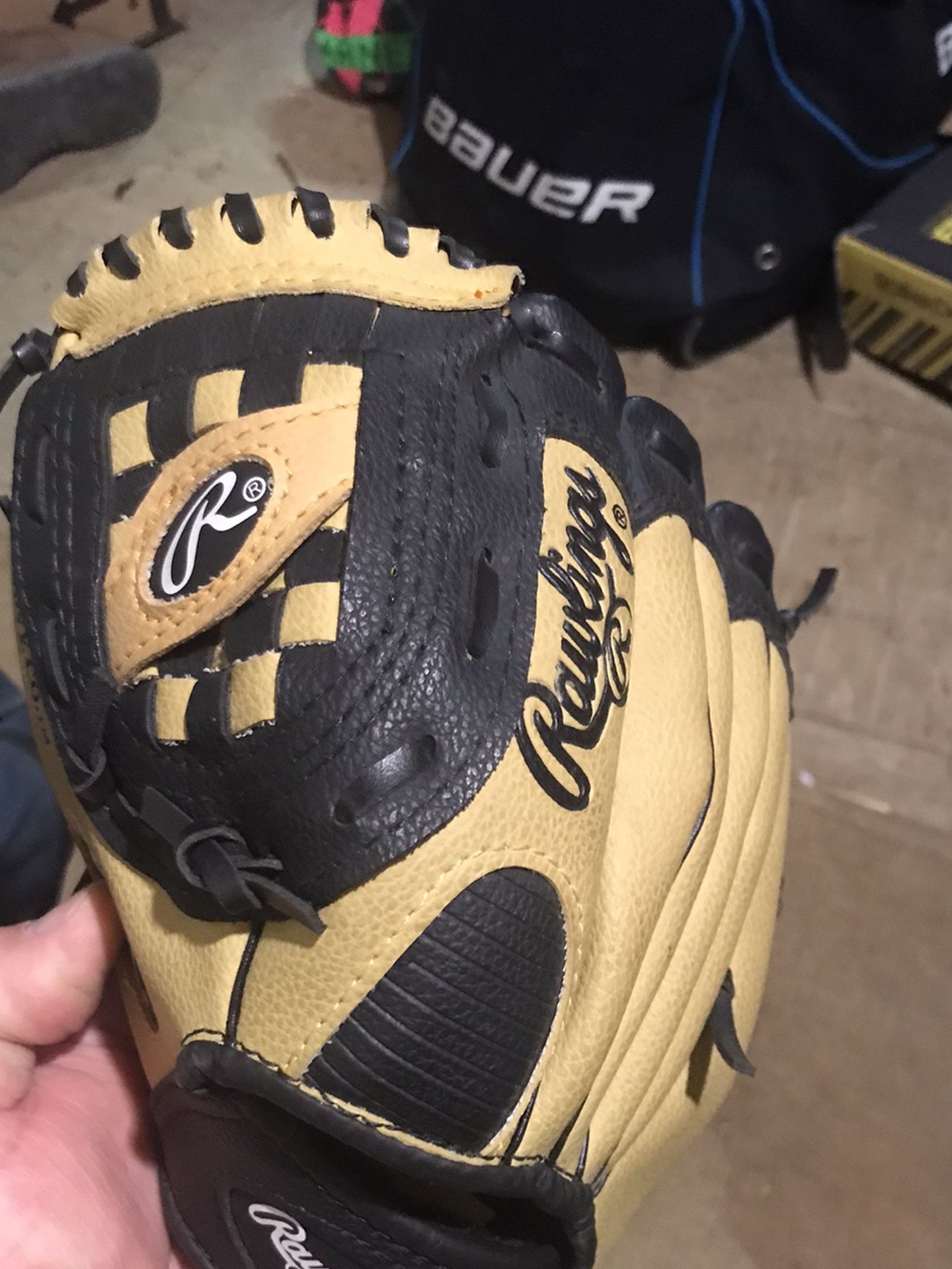 RH 10” Kids Baseball Glove