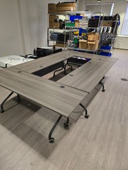 Conference Room Tables/class room tables/desks