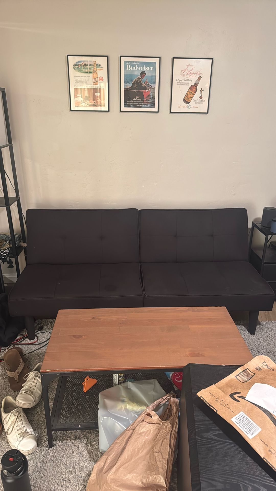 Black Futon