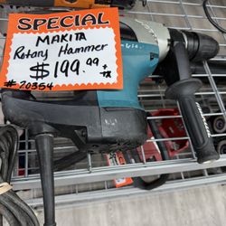 Makita Hammer 