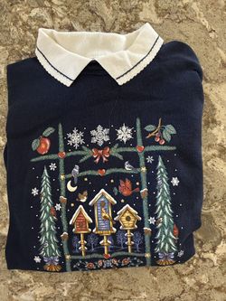 5 different sweatshirts, like new, take one or more. 