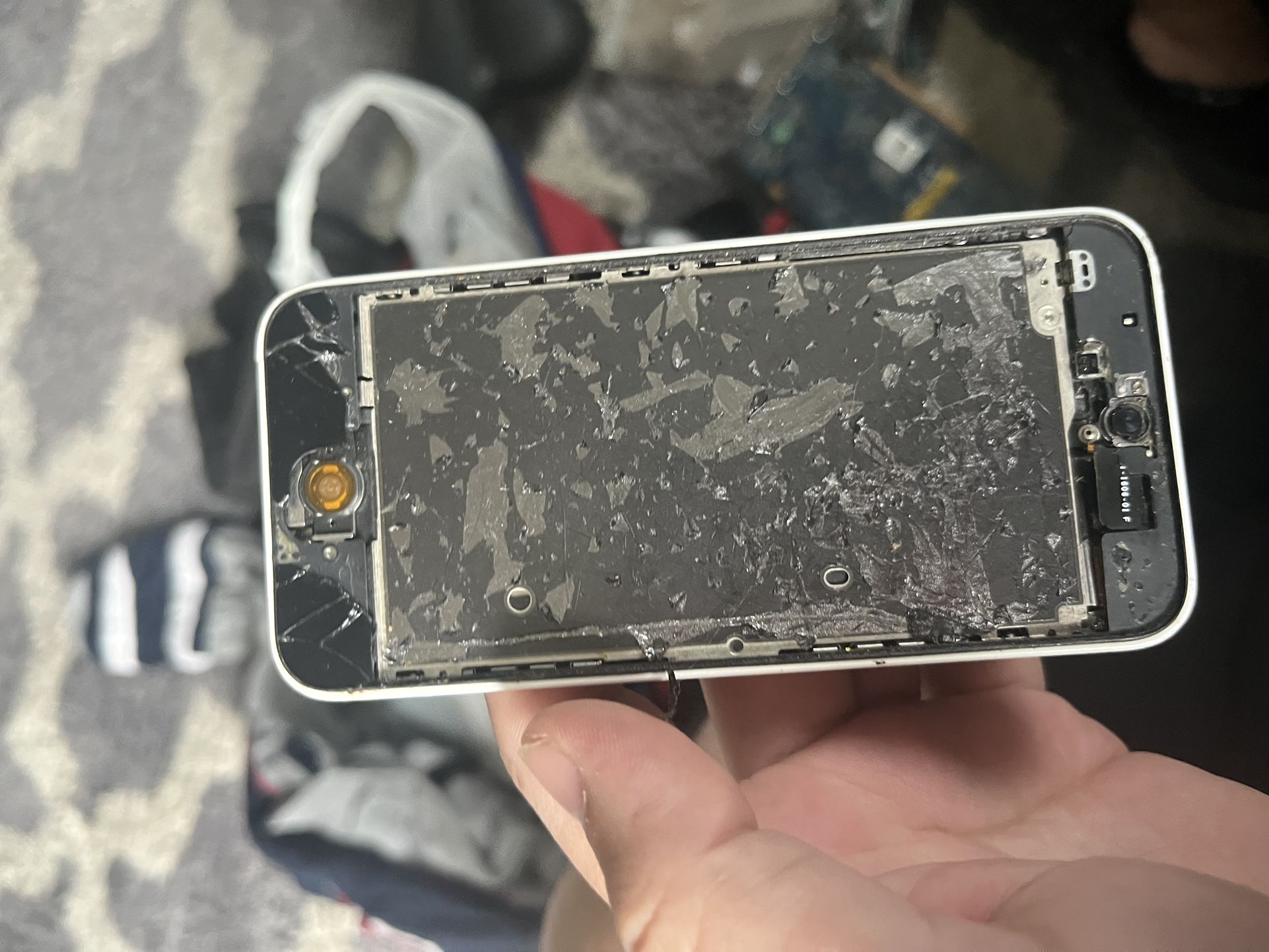 Apple iPhone 5c White 8GB - For Parts or Repair Only (No Screen)