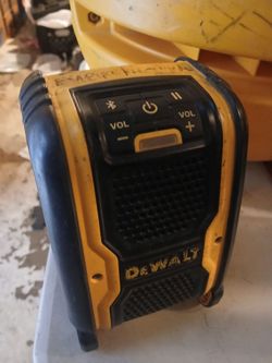 Dewalt bt speaker