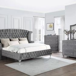 4 Pc Queen Bedroom Set With Queen Bed Frame Dresser Mirror And Nightstand On sale Now Don't Miss