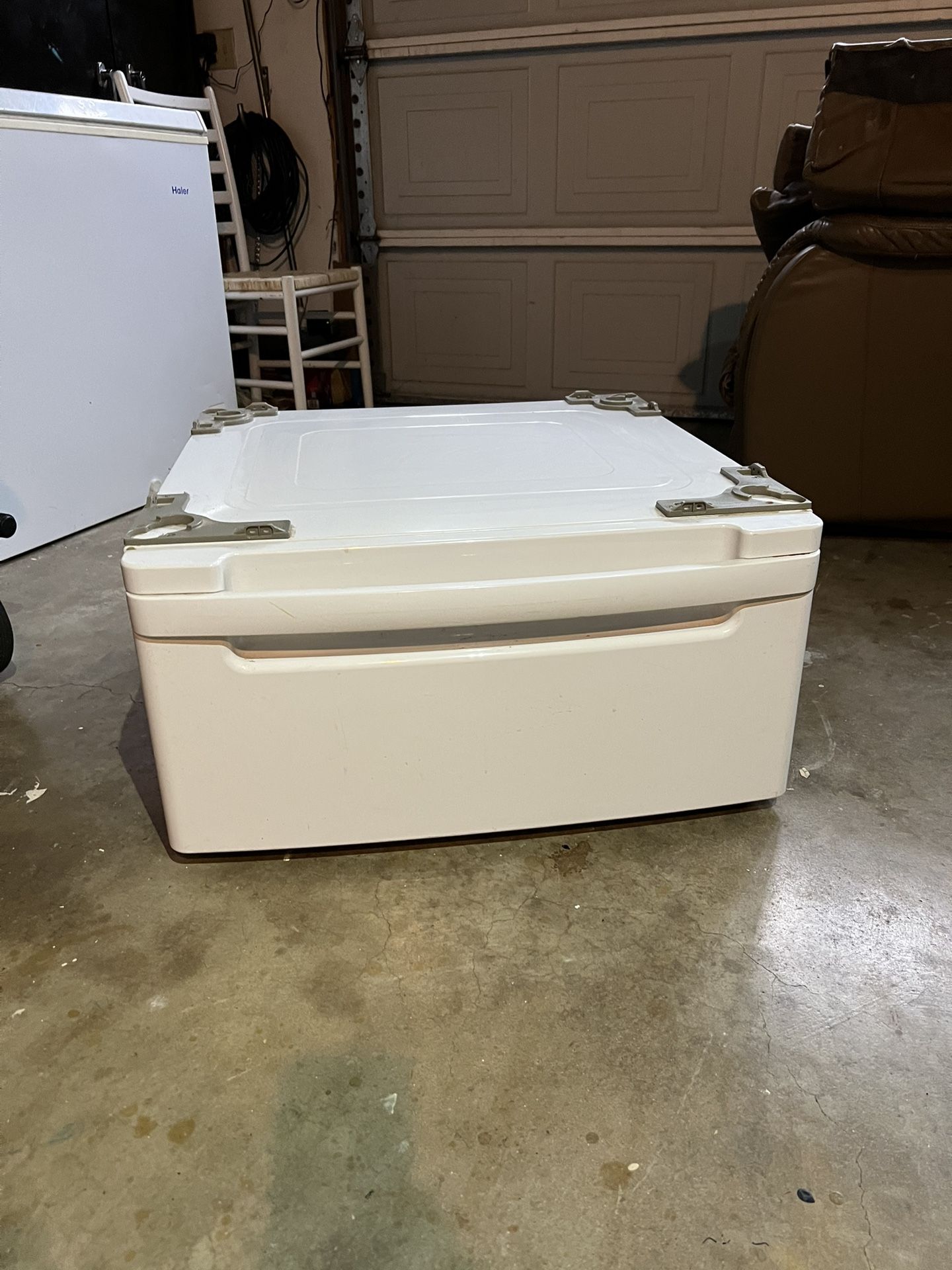 Washer/dryer Pedestal