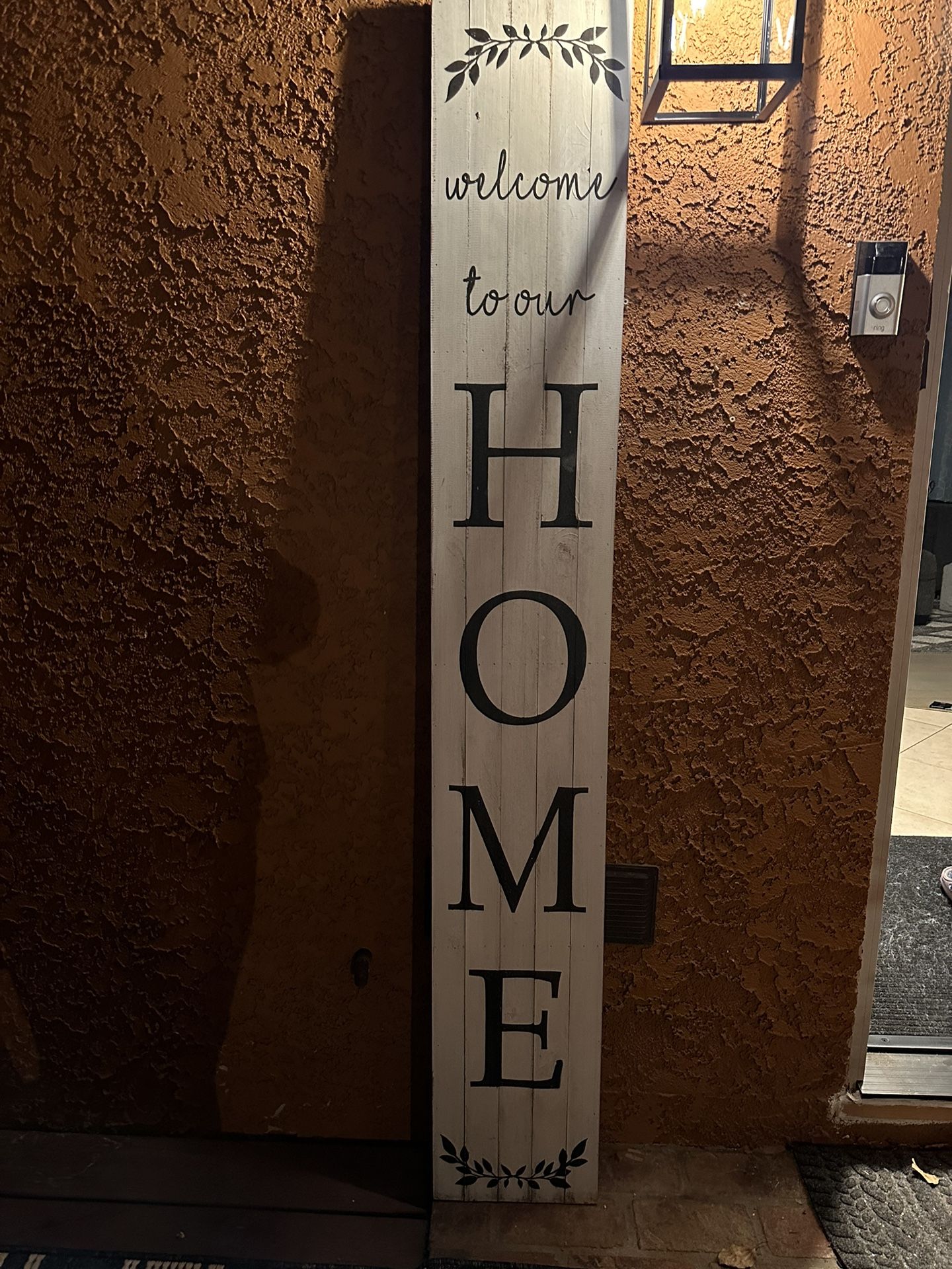 Farmhouse Welcome sign
