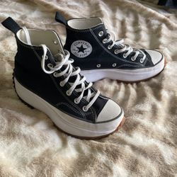Women’s Size 7 1/2 High top Platform Converse 