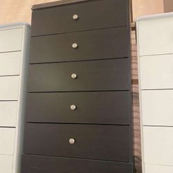 Dresser Black 5-drawers With Rails 
