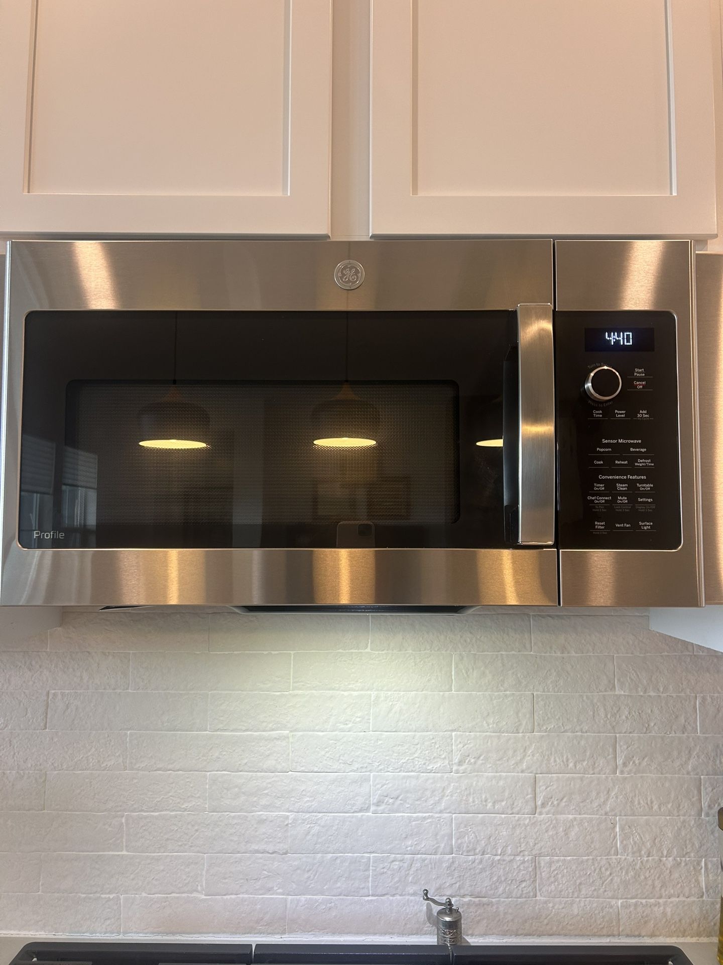 GE Microwave Oven