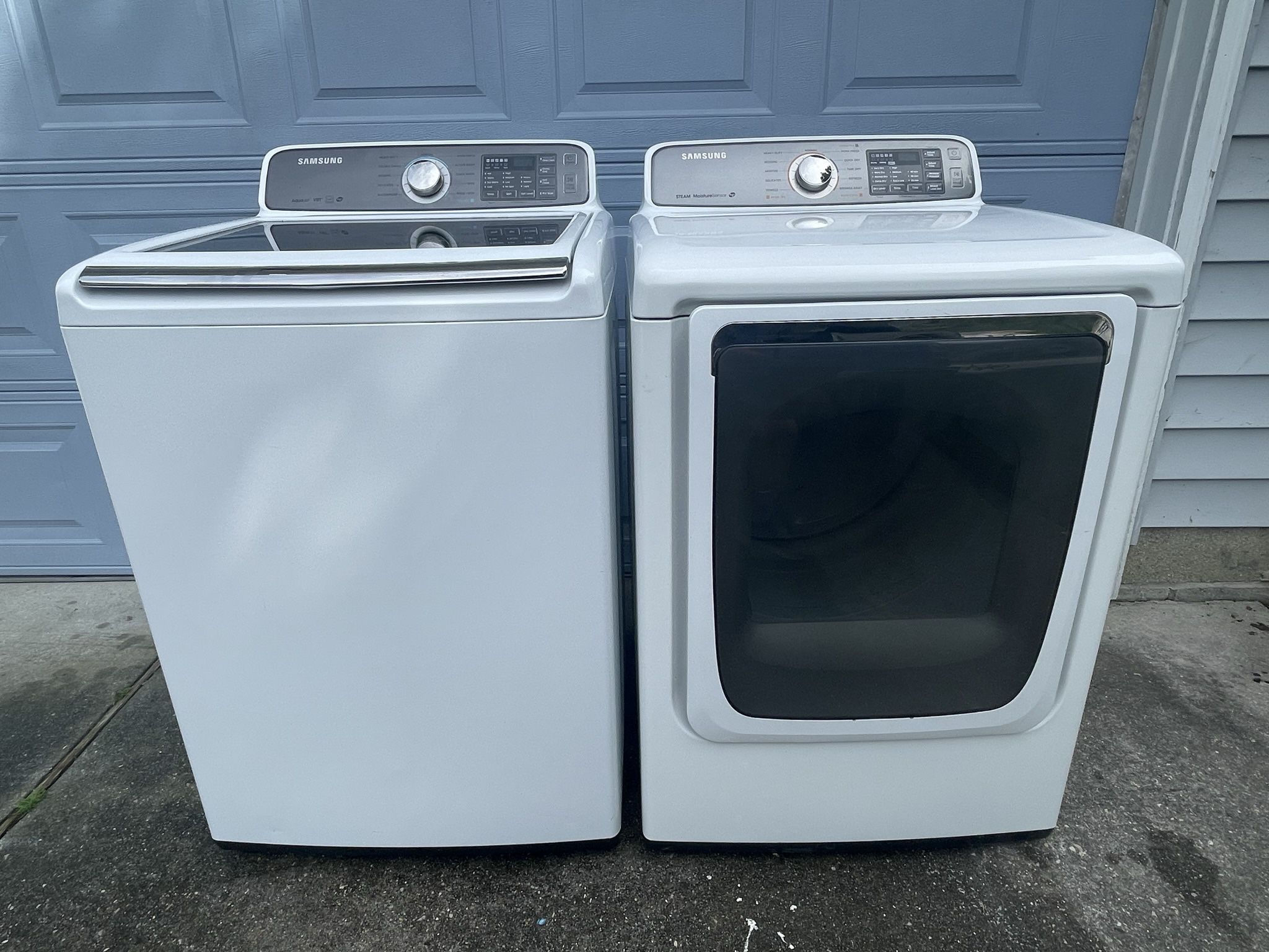 SAMSUNG SUPER CAPACITY WASHER AND STEAM DRYER 