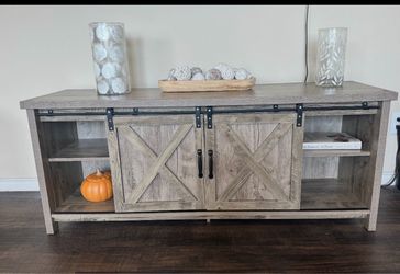 Modern Farmhouse TV stand