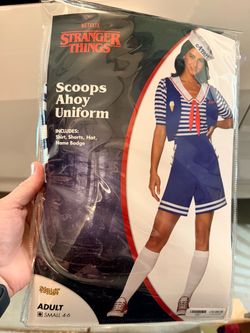 Stranger Things Scoops Ahoy Halloween Costume