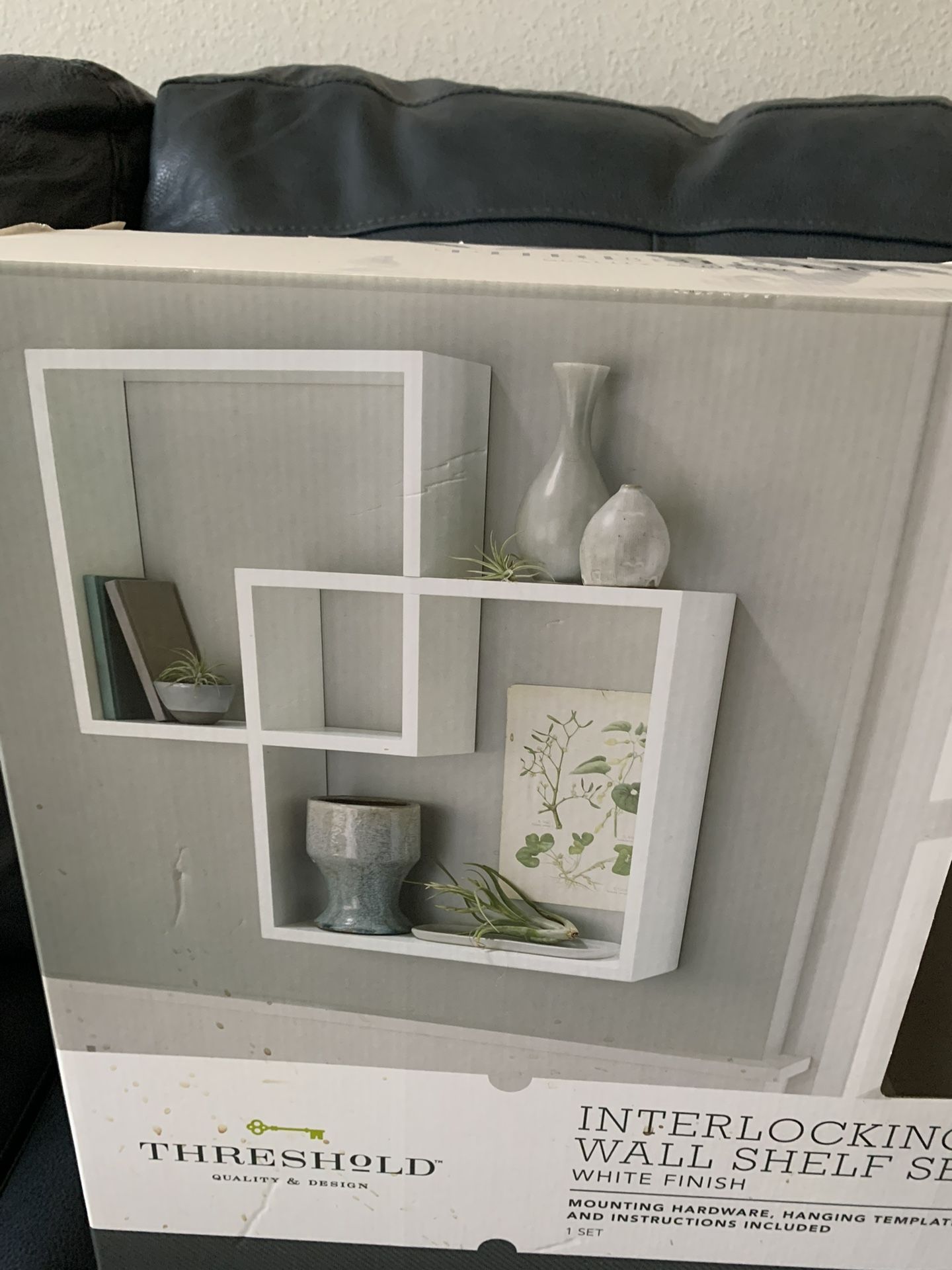 Corner shelf set