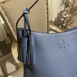 Tory Burch Blue Thea Pebbled Leather  Shoulder Bag Large 
