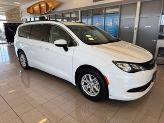 2021 Chrysler Voyager