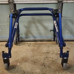 Nimbo inspired reverse walker