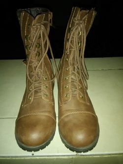 Woman boots