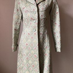 Women's jacquard brocade coat. Size S