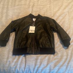 Black Leather Jacket 4/5