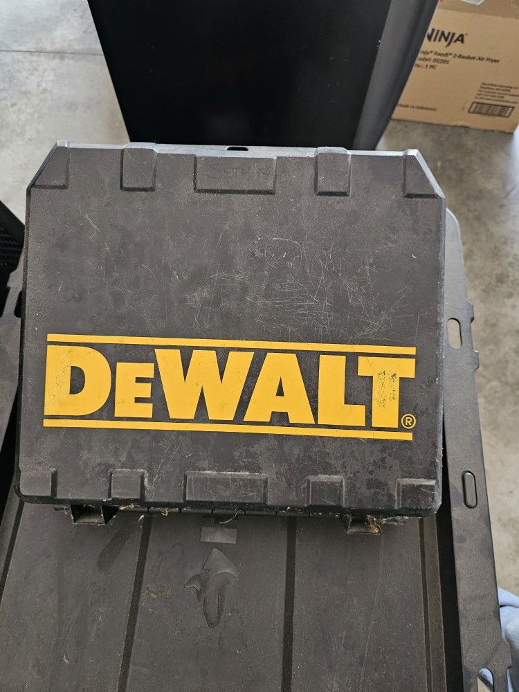 Dewalt Power Drill