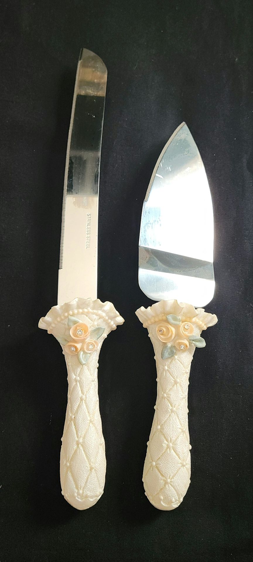 Gorgeous! Wedding Cake Knife & Server Stainless Steel Procalain/Ceramic Intricate Design