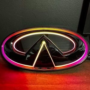 Q50-Q60 EMBLEM FLOW SERIES RGB CARBON FIBER