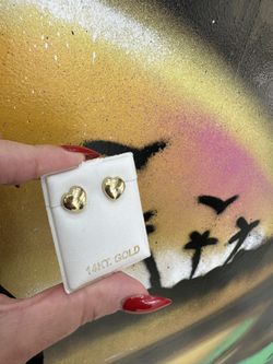 14k HEART PLAIN STUDS