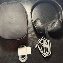 Beats Solo4 Wireless Headphones 
