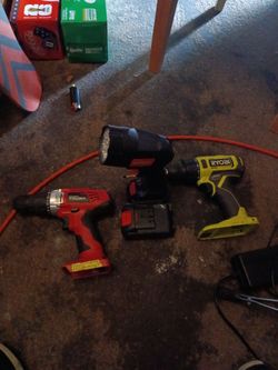 Drill Set and Flashlight 2 batteries 12 volt and 21  (untested)