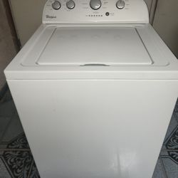 Large Capacity Whirlpool Washer 