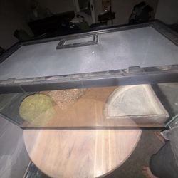 Snake / Reptile Tank 🐍 - Only 1 Snake  Inside Only Used For A Year.