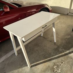 White table 