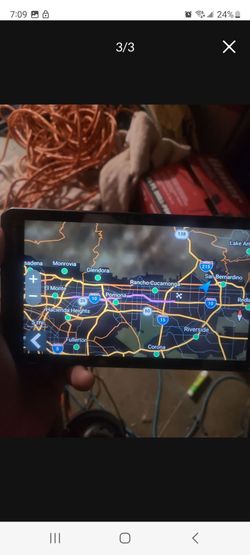 GPS touch screen wifi Bluetooth Garmin