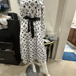 Dress Size Small To Medium With The Brand