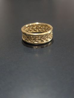 Beautiful Peruvian 10kt gold ring