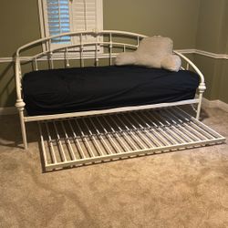 Twin Trundle Bed 