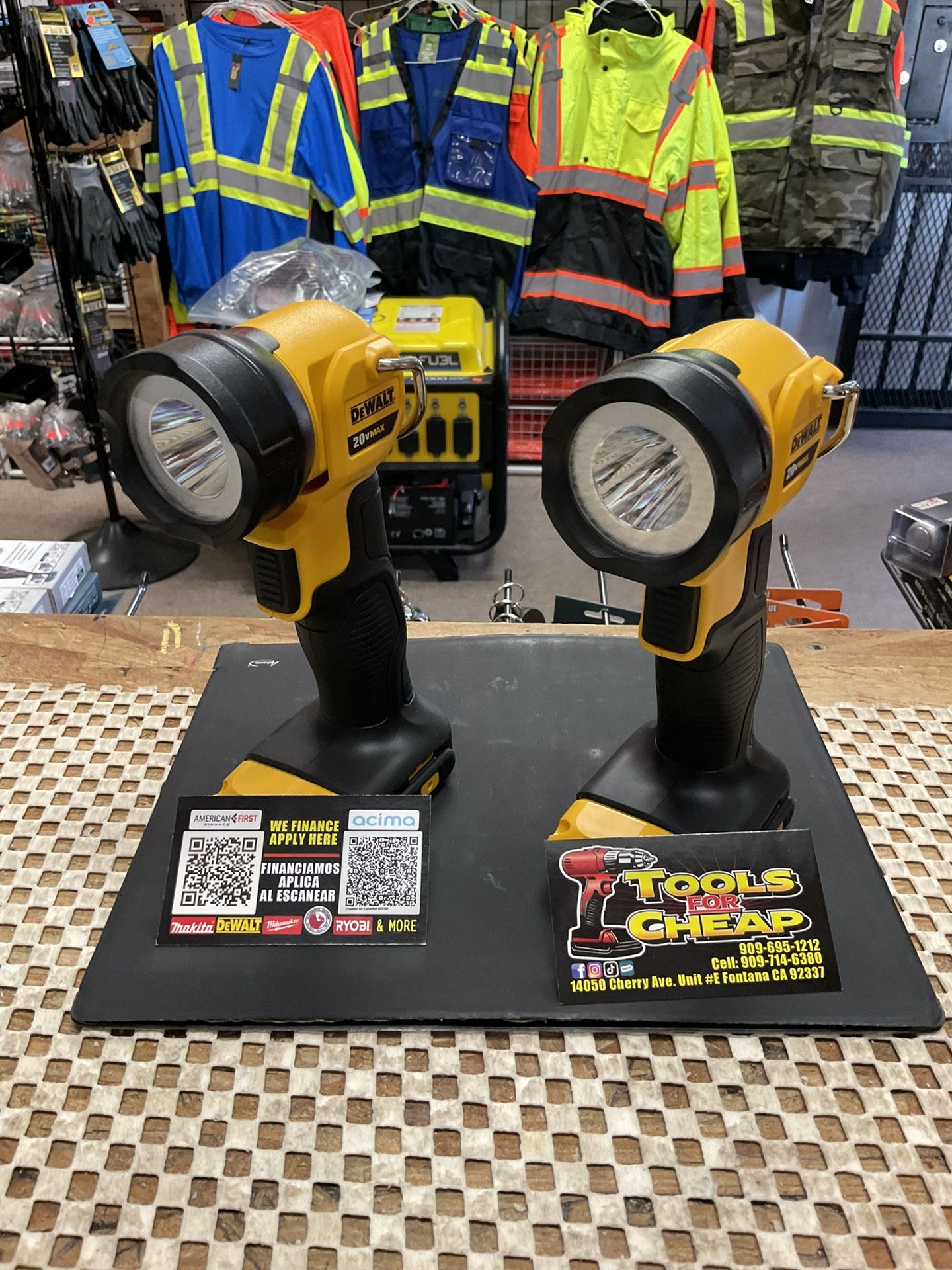 DEWALT 20V MAX Cordless LED Work Light $55 EACH