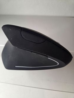 Left handed ergonomic mouse