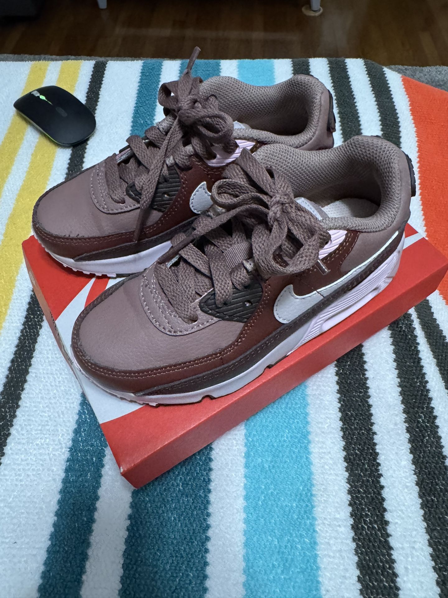 Nike Air Max 90 Kids Size 11c