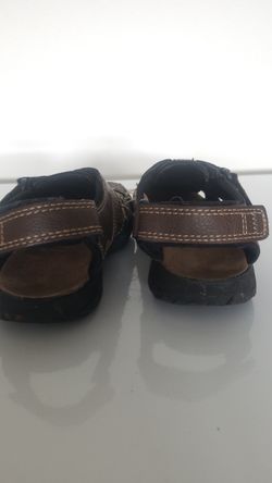 Boys sandles size 12
