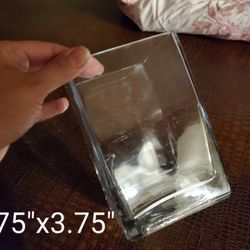 GLASS FLOWER VASE CLEAR