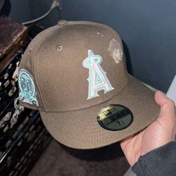 Angels 7 1/4 fitted