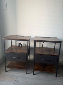 (2x) Side Tables