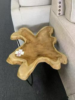 Live Edge Wood Slab Side Table，$280