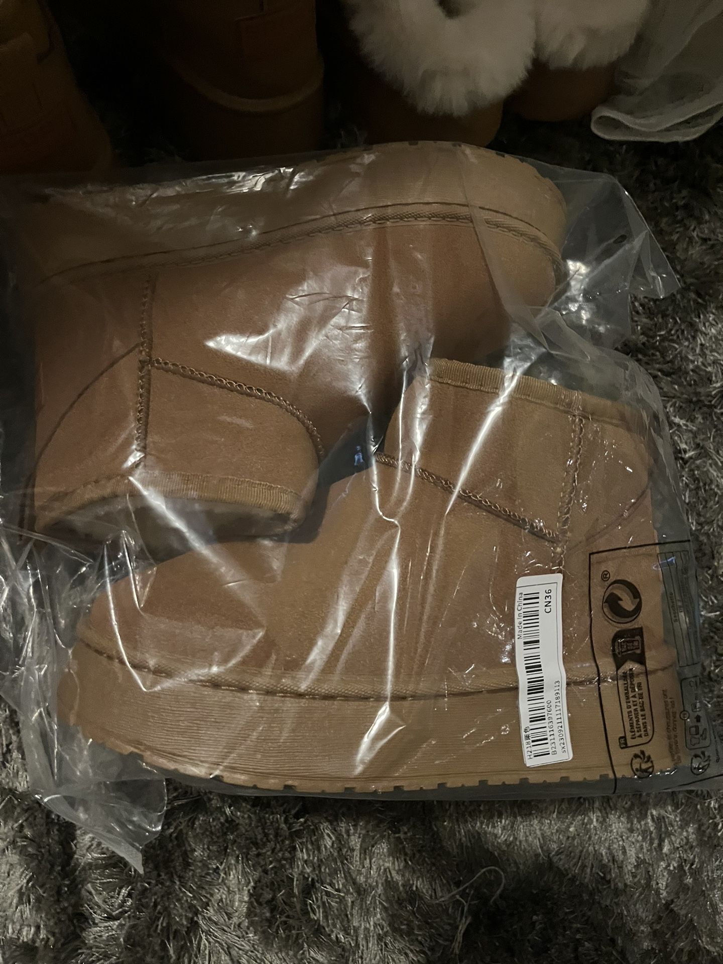 SHEIN Boots