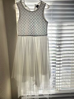 Girl dress size 16