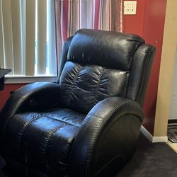 Nice Recliner 