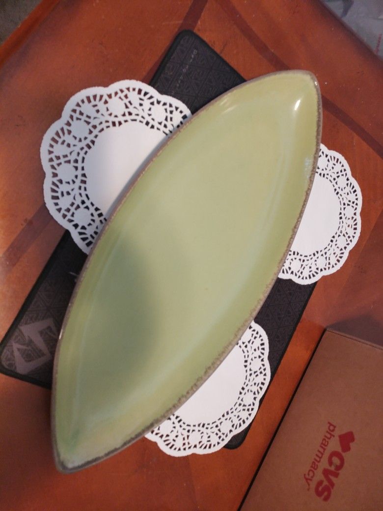 VINTAGE MID- CENTURY ( OBLONG). PICK ⛏️ UP ONLY